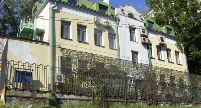 Презентабельный особняк на продажу, м.Курская.