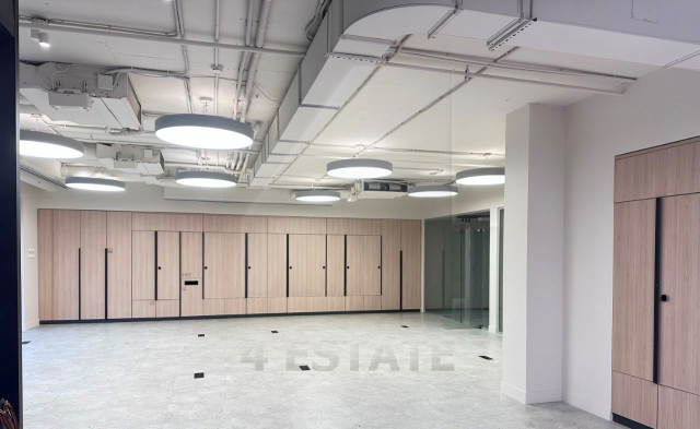 Помещения с отдельным входом в ЖК "Садовые кварталы", м.Фрунзенская.