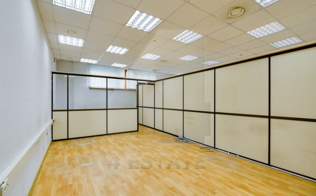 Продажа банковского помещения в элитном жилом доме, м.Кропоткинская.