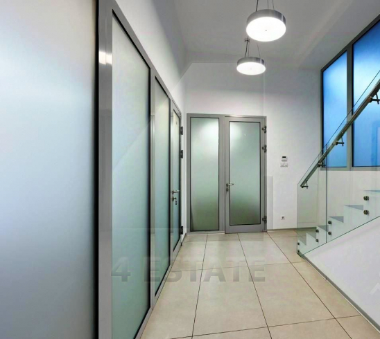 Исторический особняк класса А, м.Баррикадная.