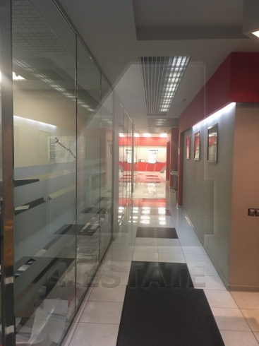 Представительский офис с отдельным входом и мебелью, м.Смоленская.