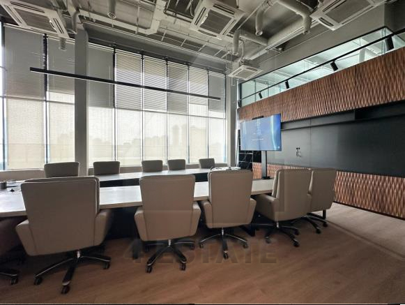 Бизнес-центр "Victory Park Plaza" м. Минская