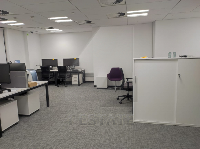 Бизнес-центр "Павелецкая плаза", м.Павелецкая.