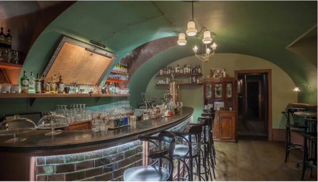 Исторический особняк в аренду,  м.Парк культуры.