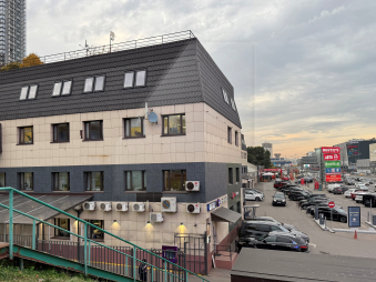 Аренда офисов в бизнес центре класса В, м.Ленинский пр-т.