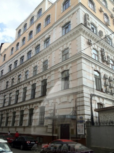 Продажа маленьких офисов в бизнес центре класса В+, м.Чистые пруды.