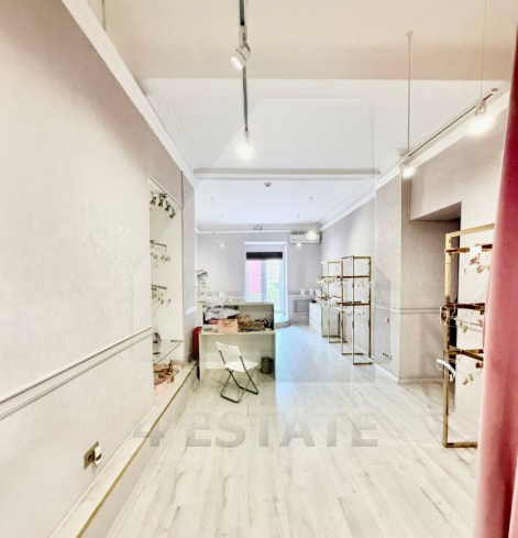 Торговое помещение с отд. входом, м.Баррикадная