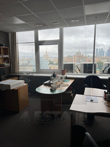 Бизнес-центр "Панорама", м.Маяковская.