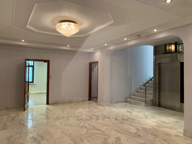 Продажа презентабельного особняка А класса, м.Чистые Пруды.