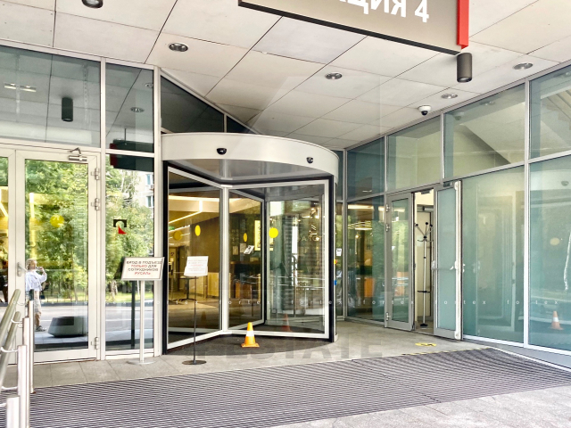 Бизнес-центр "Парк Победы", м.Парк победы.