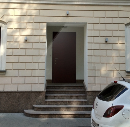 Продажа офиса с отдельным входом, м.Тургеневская.