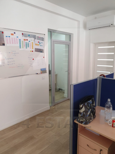 Помещение с отдельным входом, м.Курская.