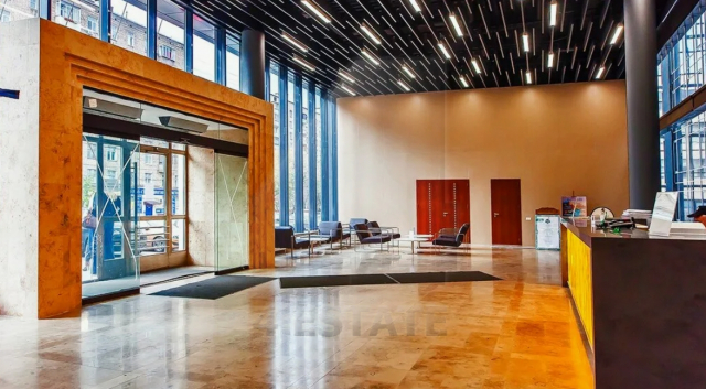 Аренда офисных помещений в бизнес-центре класса В+, м. Авиамоторная