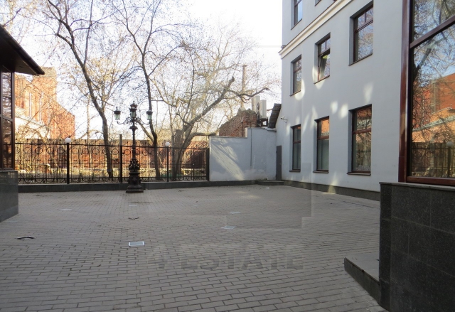 Презентабельные офисы в бизнес центре класса В+, м.Павелецкая.