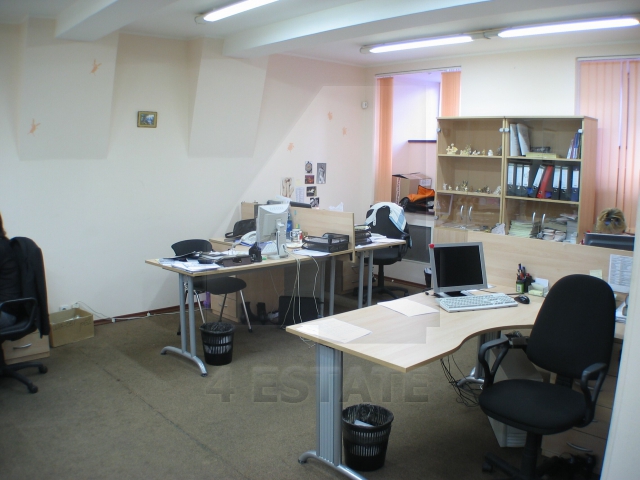 Офисное помещение с отдельным входом, м.Курская.