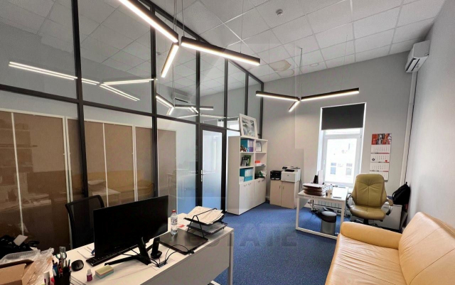 Аренда офисов в особняке класса В+, м.Кропоткинская.