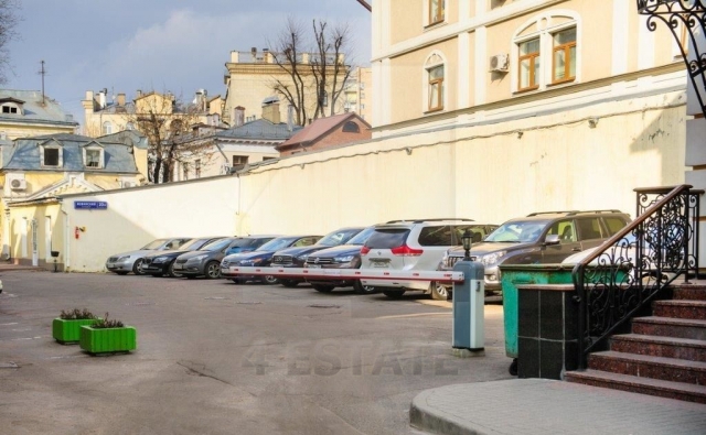 Особняк(ОСЗ) на продажу, м.Баррикадная.