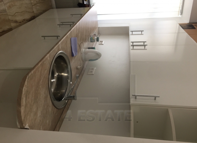 Реконструированный особняк на продажу, м.Курская.