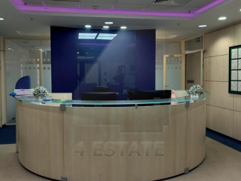 Аренда торговых и офисных помещений в бизнес-центре класса Премиум, м.Площадь революции.