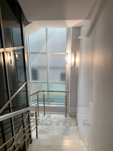 Продажа презентабельного особняка А класса, м.Чистые Пруды.