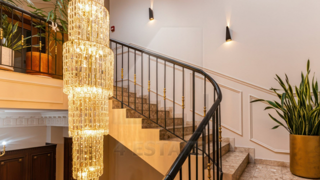 Аренда презентабельного особняка класса А, м.Полянка