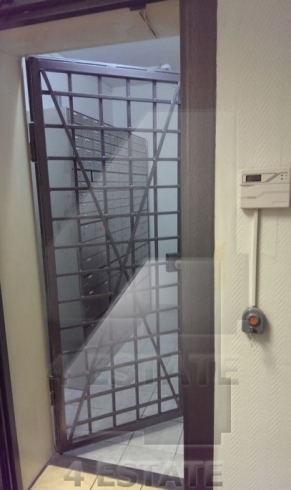 Продажа банковского помещения в элитном жилом доме, м.Кропоткинская.