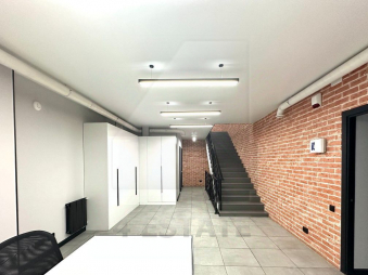 Аренда помещения свободного назначения с отд.входом, м.Менделеевская.