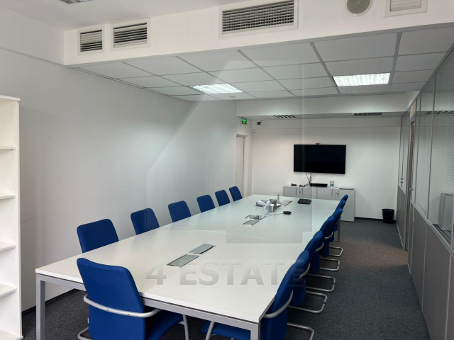 Аренда офисов в бизнес центре класса А, м.Чистые пруды.