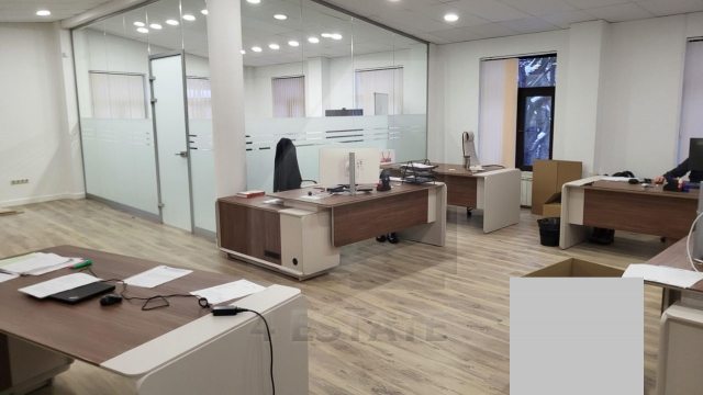 Аренда помещения с отдельным входом м. Парк культуры.