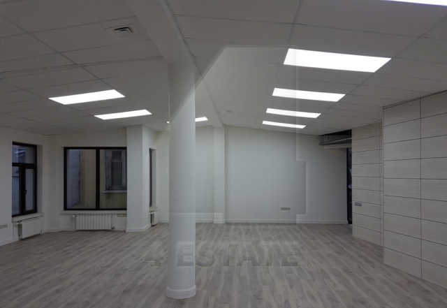 Аренда помещения с отдельным входом м. Парк культуры.