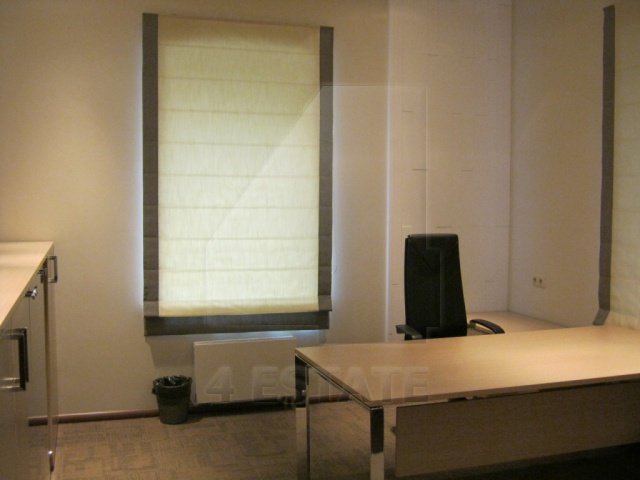 Продажа банковского особняка класса А, м.Менделеевская.