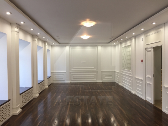 Реконструированный особняк на продажу, м.Курская.