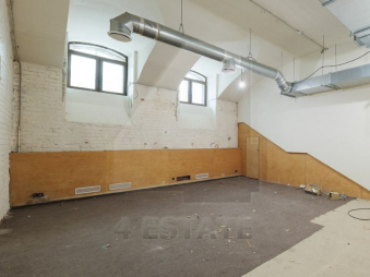 Продажа торгового помещения с отд. входом, м.Трубная.