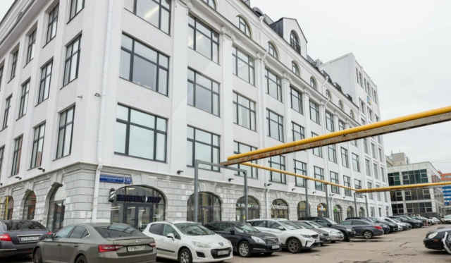 Продажа офисов в бизнес центре класса В+, м.Бауманская.