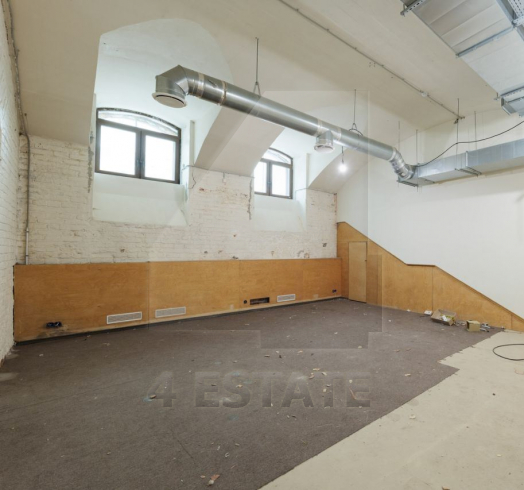 Продажа торгового помещения с отд. входом, м.Трубная.