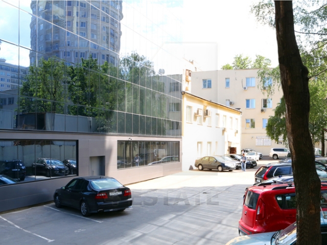 Продажа презентабельного бизнес центра и особняка, м.Добрынинская.