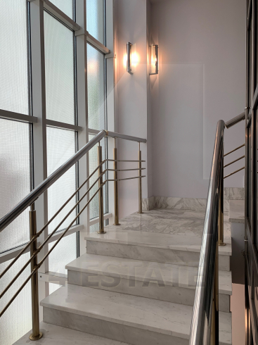 Продажа презентабельного особняка А класса, м.Чистые Пруды.