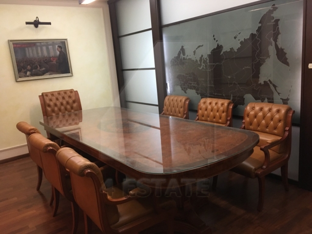 Представительский офис с отдельным входом и мебелью, м.Смоленская.