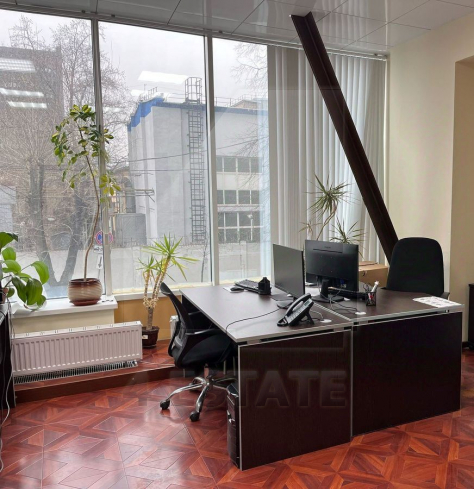 Аренда офисов в бизнес центре "Хамелеон" м. Рязанский проспект.