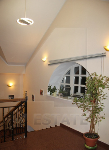 Продажа презентабельного особняка класса В+, м.Смоленская.