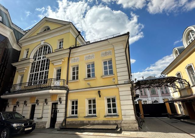 Презентабельный особняк класса А, м.Полянка.
