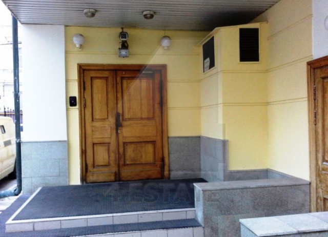 Банковско-офисный комплекс особняков класса В+, м.Театральная.