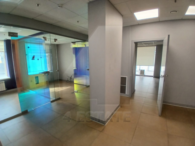 Офисное помещение в аренду, м.Ботанический сад.