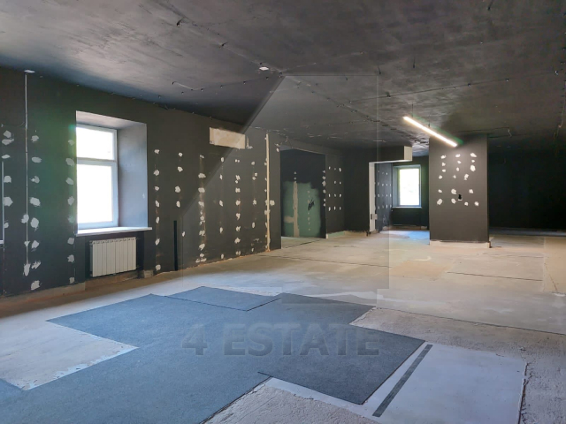 Торговое помещение с отд. входом, м.Красные ворота.