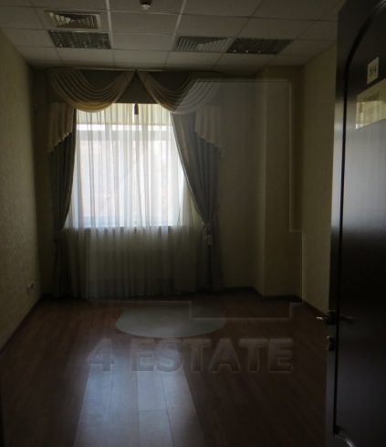 Презентабельные офисы в бизнес центре класса В+, м.Павелецкая.