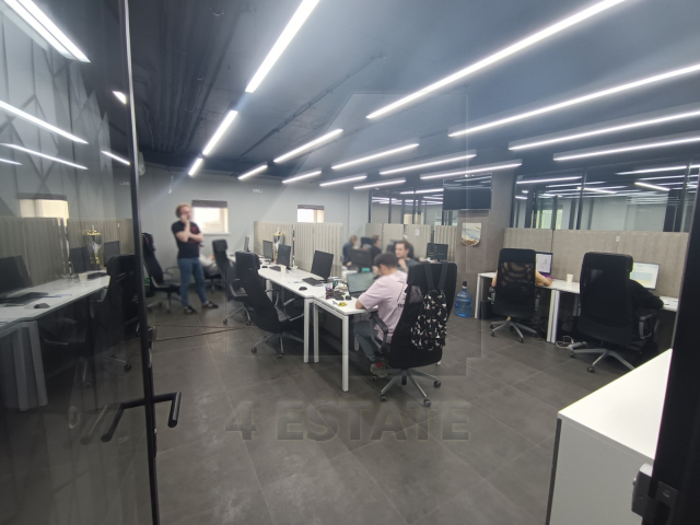 Аренда в бизнес центре класса В+, м.Новослободская.