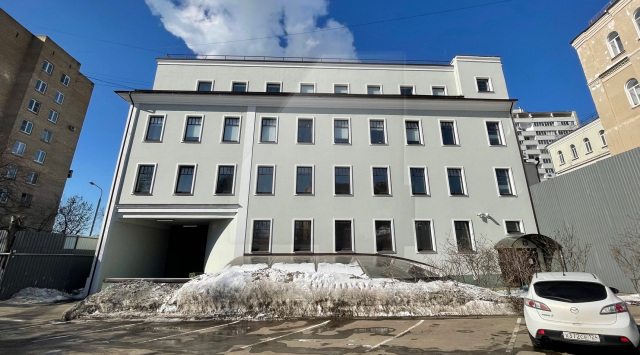 Реконструированный особняк класса А, м.Фрунзенская.