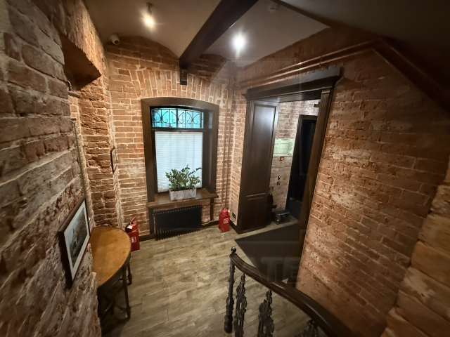 Аренда особняка класса А, в стиле "LOFT", м.Кропоткинская.