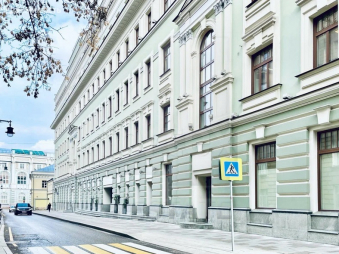 Аренда помещений в представительскомом бизнес-центре Премиум класса «Романов Двор» (Romanov Dvor), м. Арбатская.