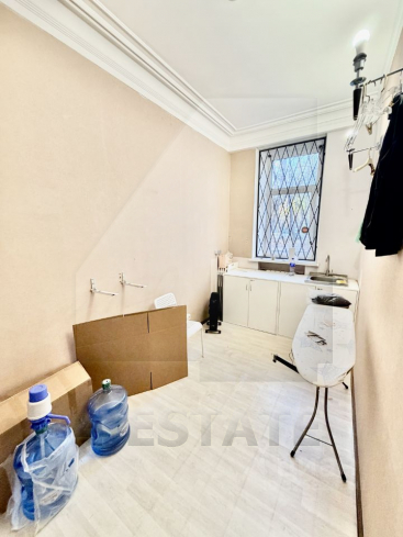 Торговое помещение с отд. входом, м.Баррикадная